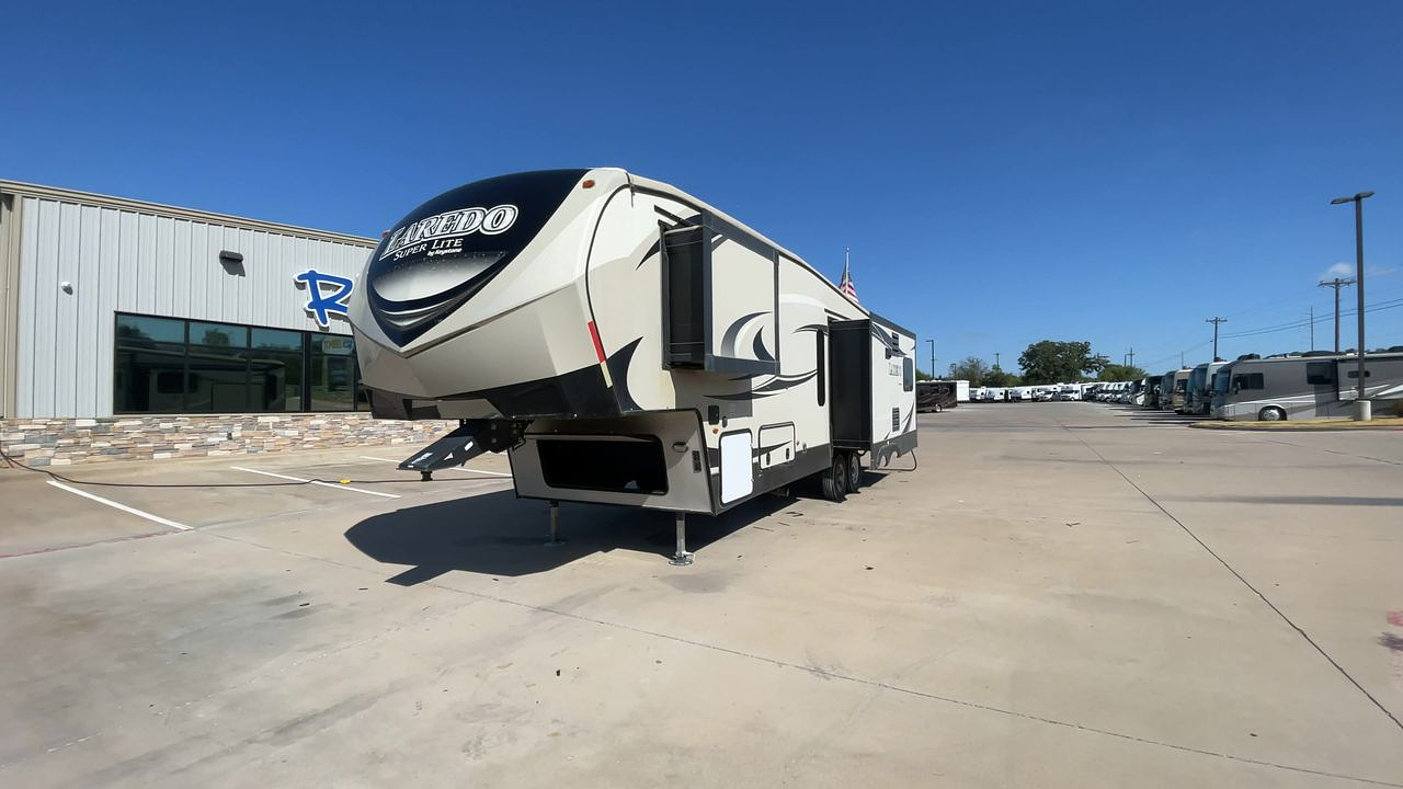 2018 KEYSTONE LAREDO 298SRL