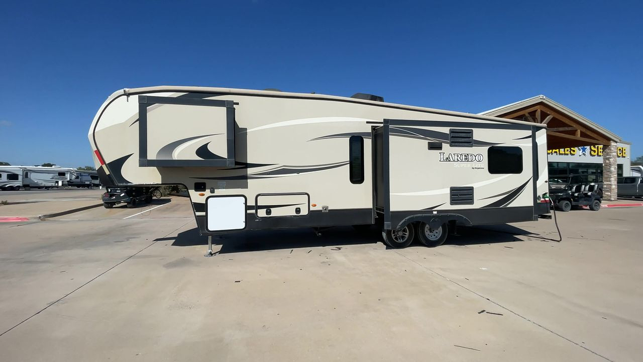 2018 KEYSTONE LAREDO 298SRL