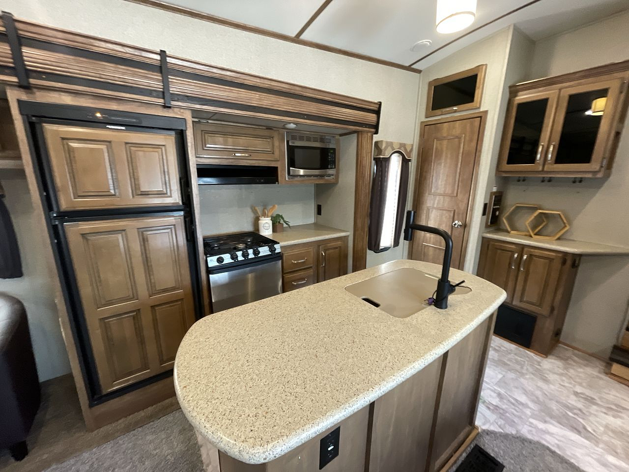 2018 KEYSTONE LAREDO 298SRL