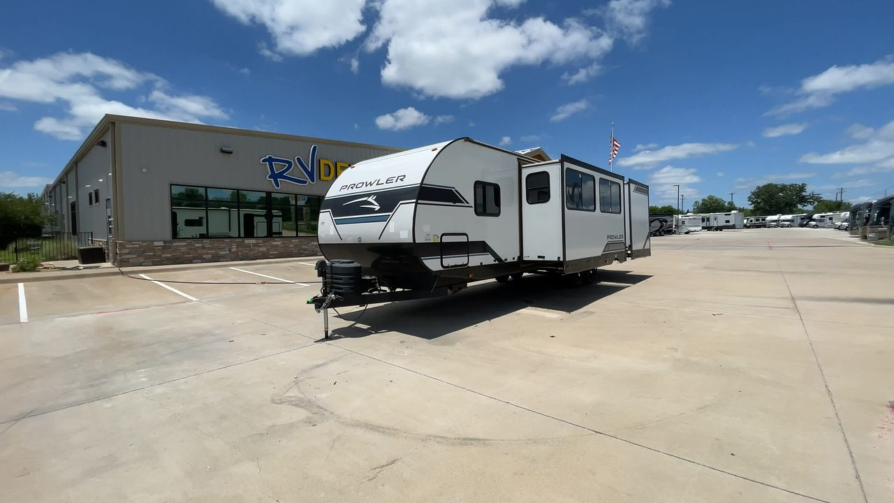 2025 HEARTLAND PROWLER 3209BH