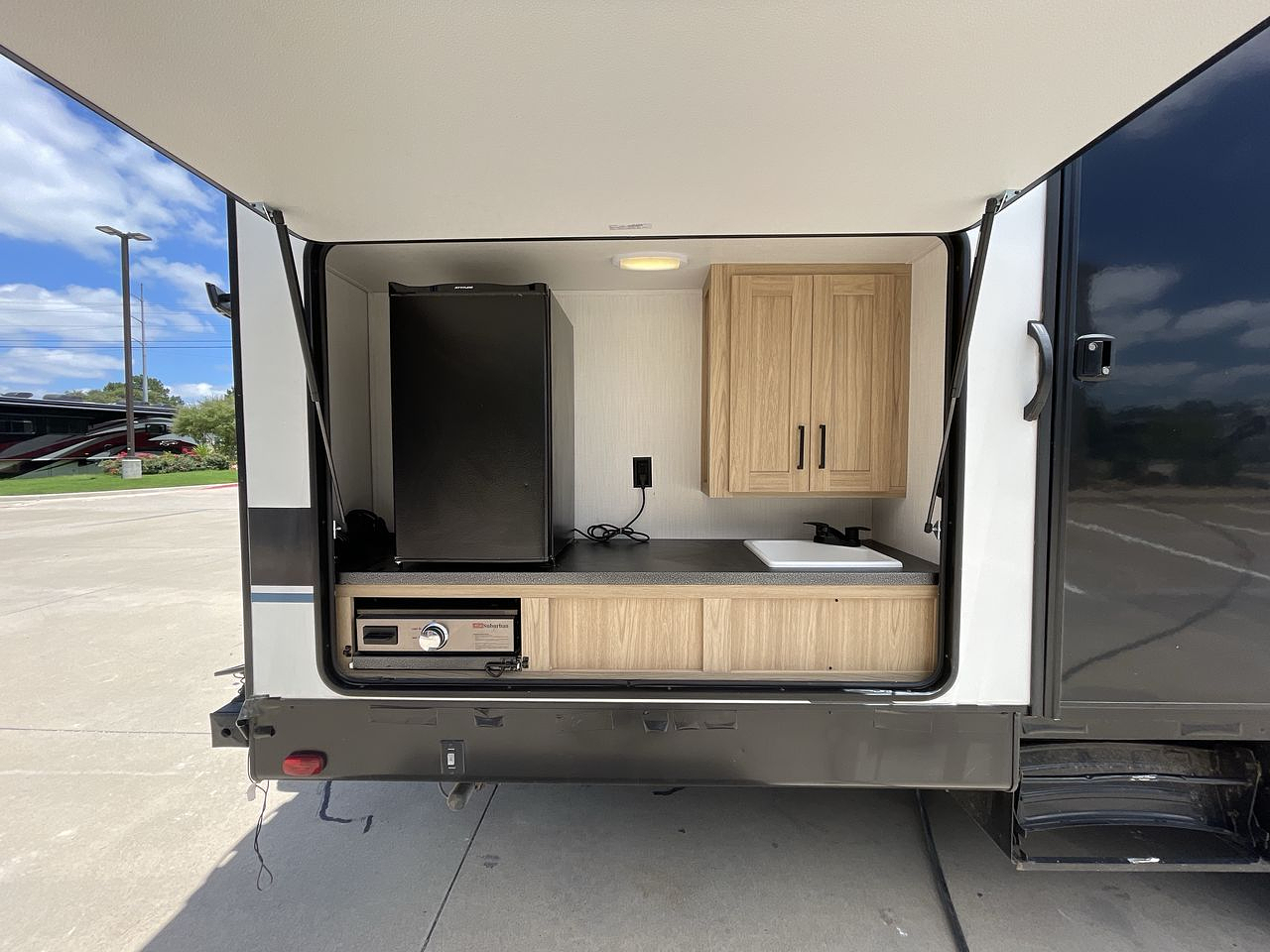 2025 HEARTLAND PROWLER 3209BH