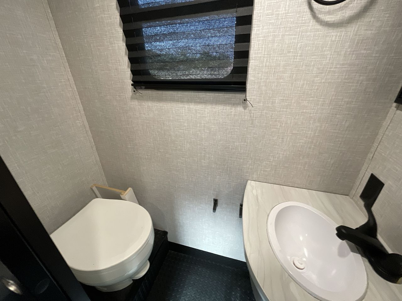 2025 JAYCO SEISMIC 399