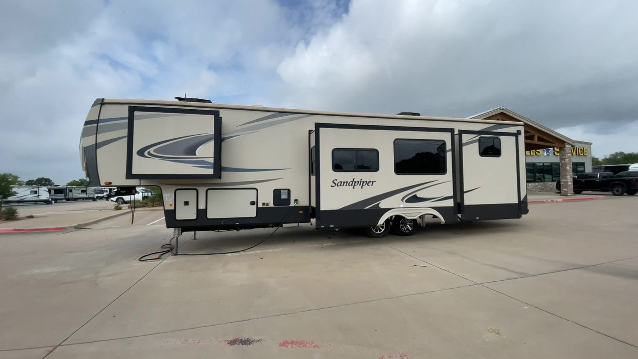 2020 FOREST RIVER SANDPIPER 383RBLOK