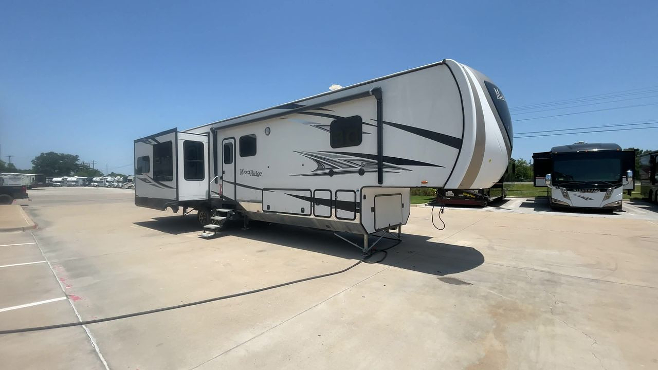 2019 HIGHLAND RIDGE MESA RIDGE 371MBH