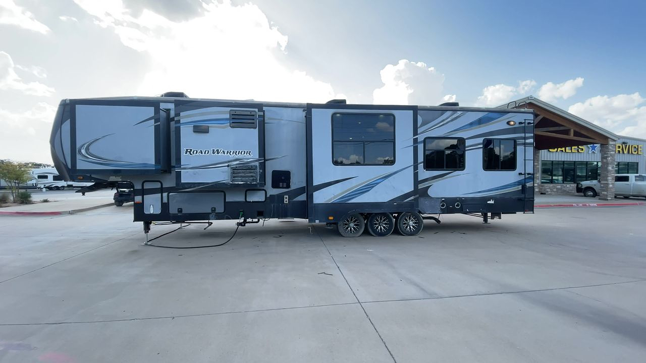 2015 HEARTLAND ROAD WARRIOR
