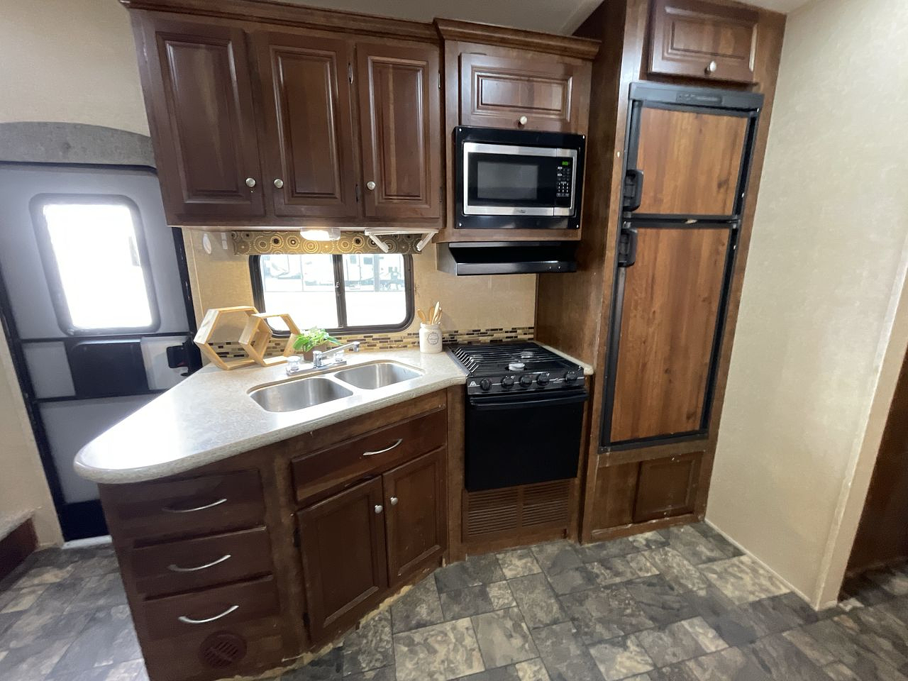 2014 FOREST RIVER CHAPARRAL 345BHS