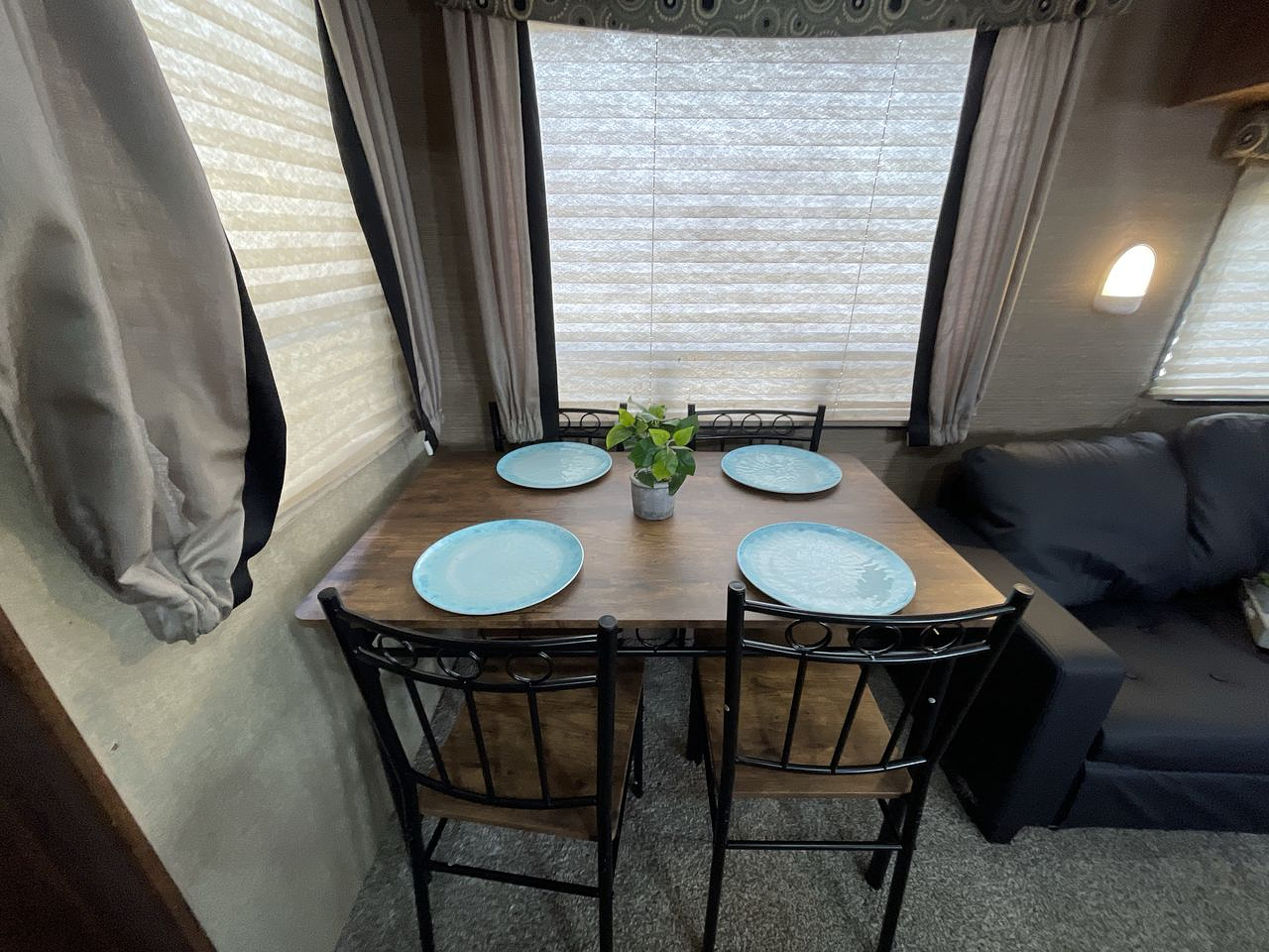 2014 FOREST RIVER CHAPARRAL 345BHS