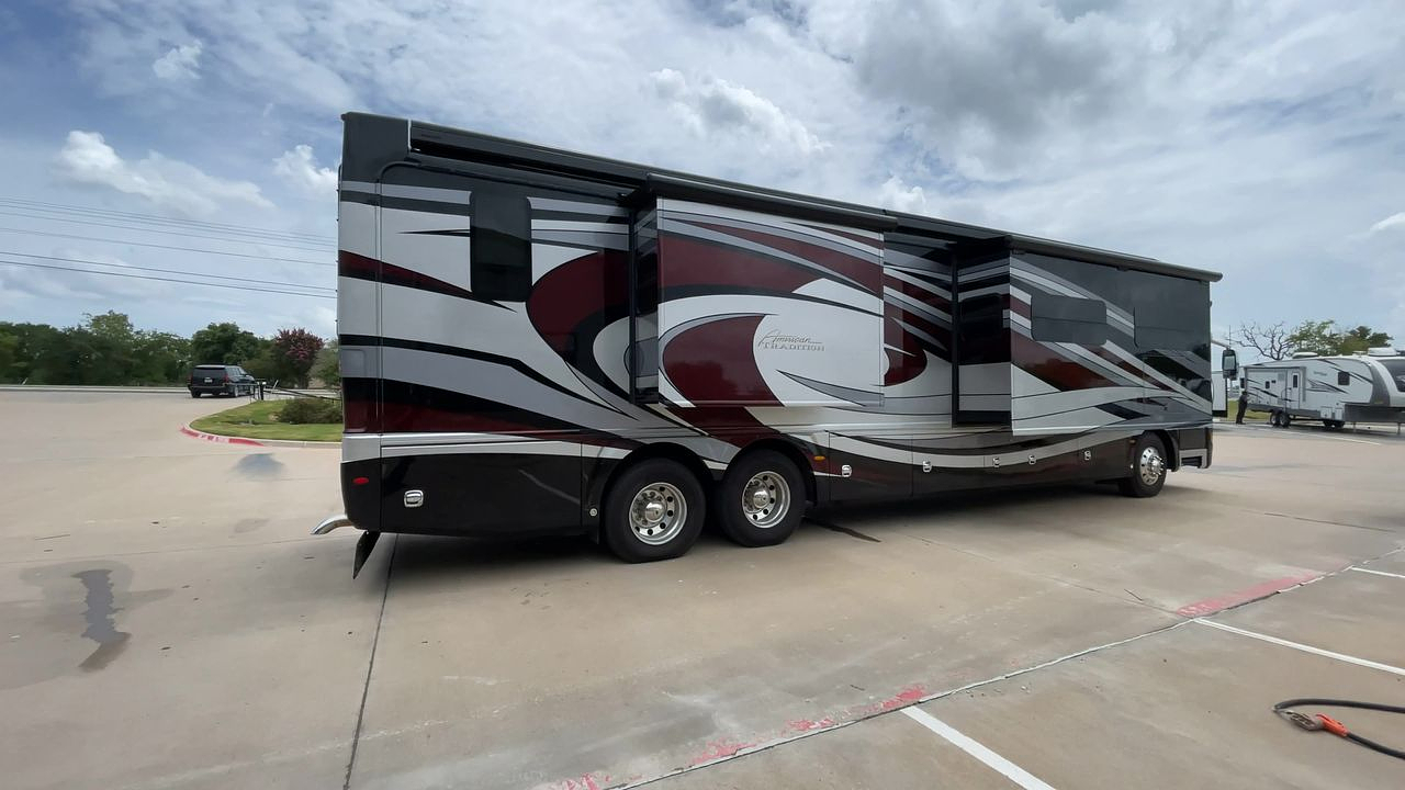 2013 AMERICAN COACH TRADITION 42M