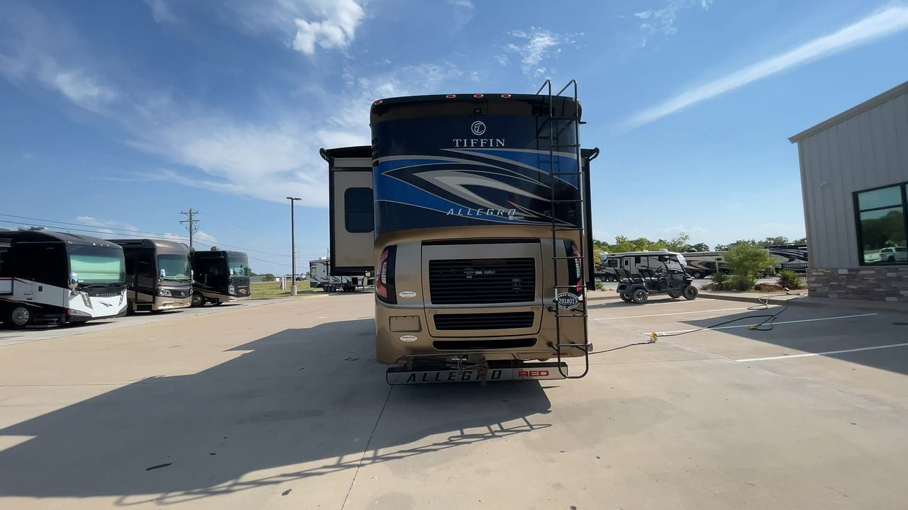 2018 TIFFIN ALLEGRO RED 33AA