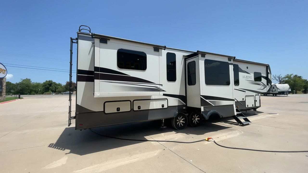 2022 KEYSTONE ALPINE 3850RD