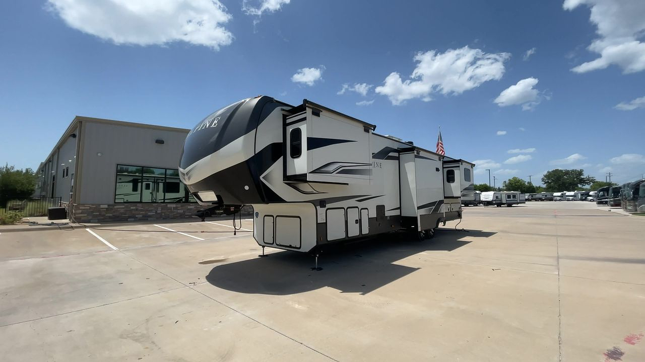 2022 KEYSTONE ALPINE 3850RD