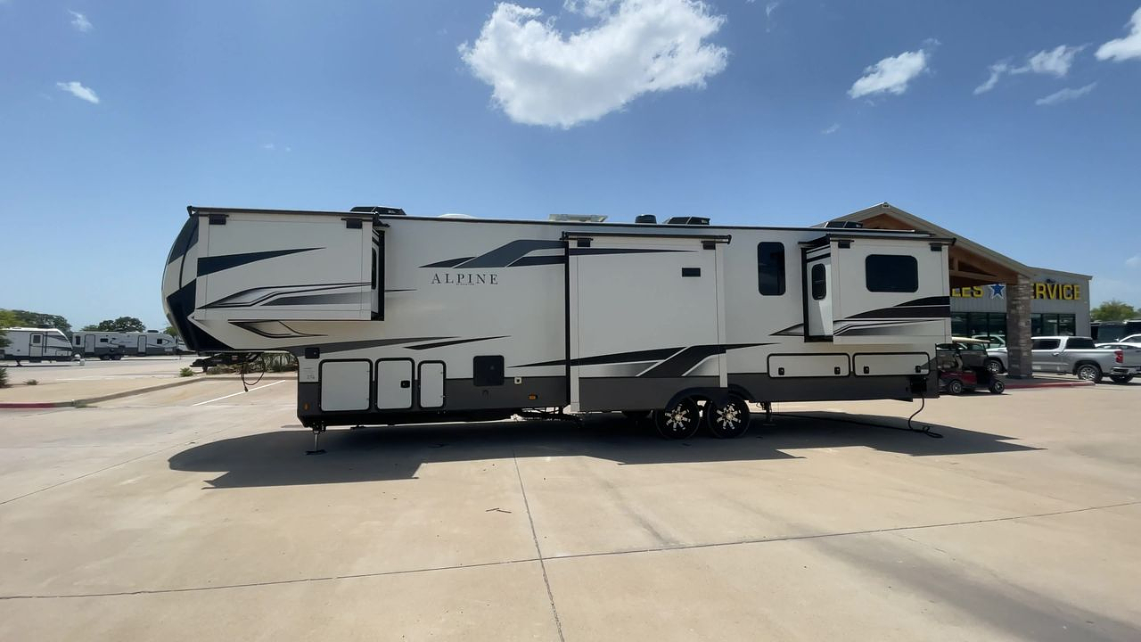 2022 KEYSTONE ALPINE 3850RD