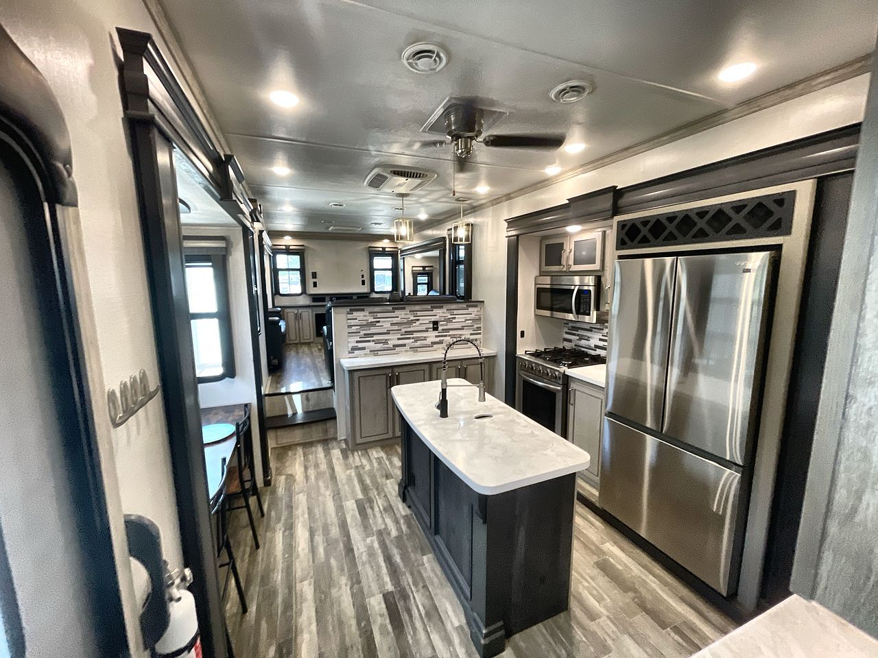 2022 KEYSTONE ALPINE 3850RD