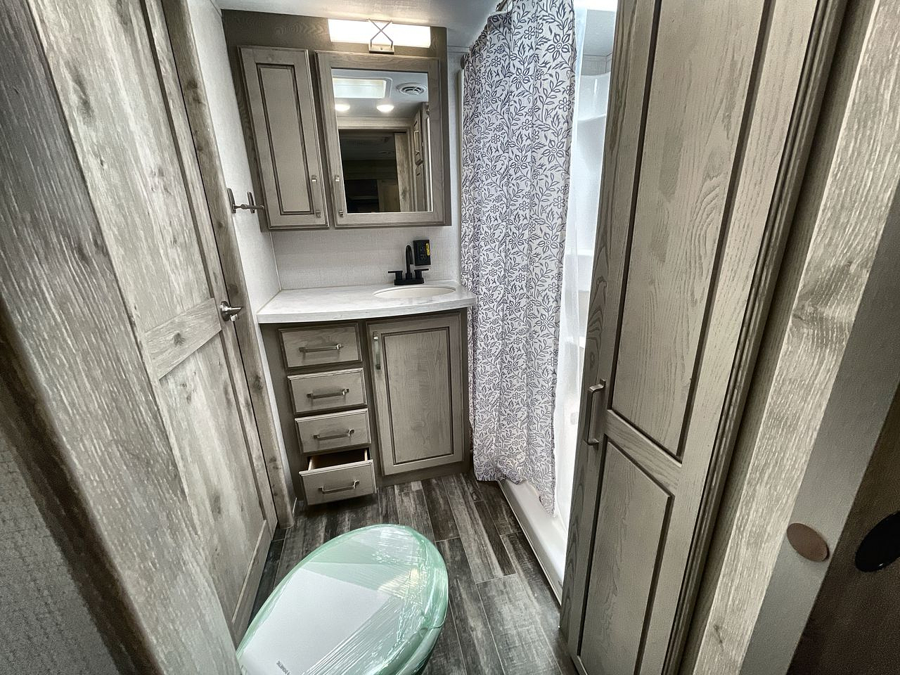 2022 KEYSTONE ALPINE 3850RD