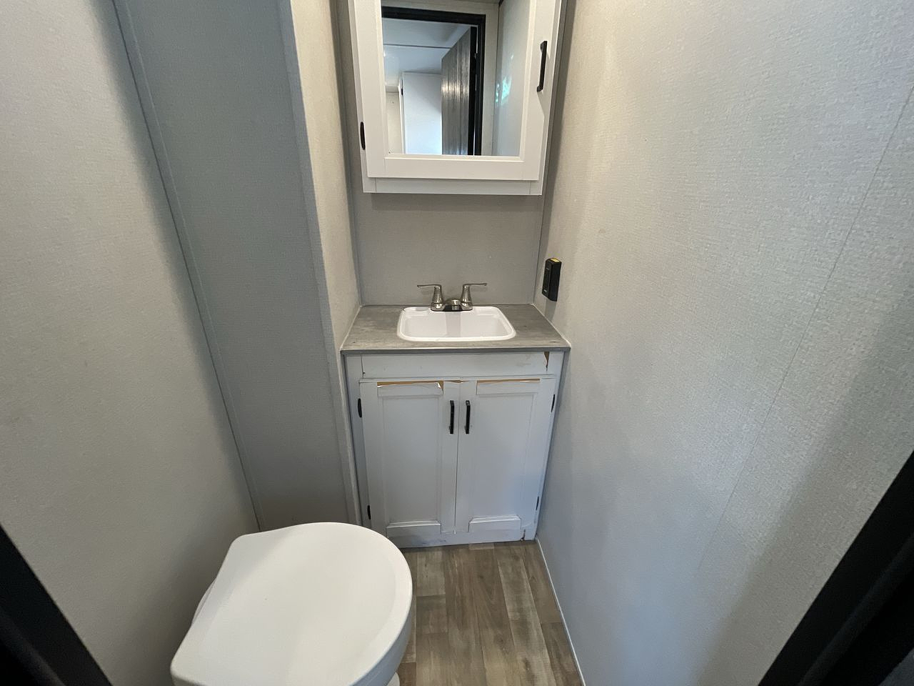 2023 KEYSTONE HIDEOUT 38FQTS