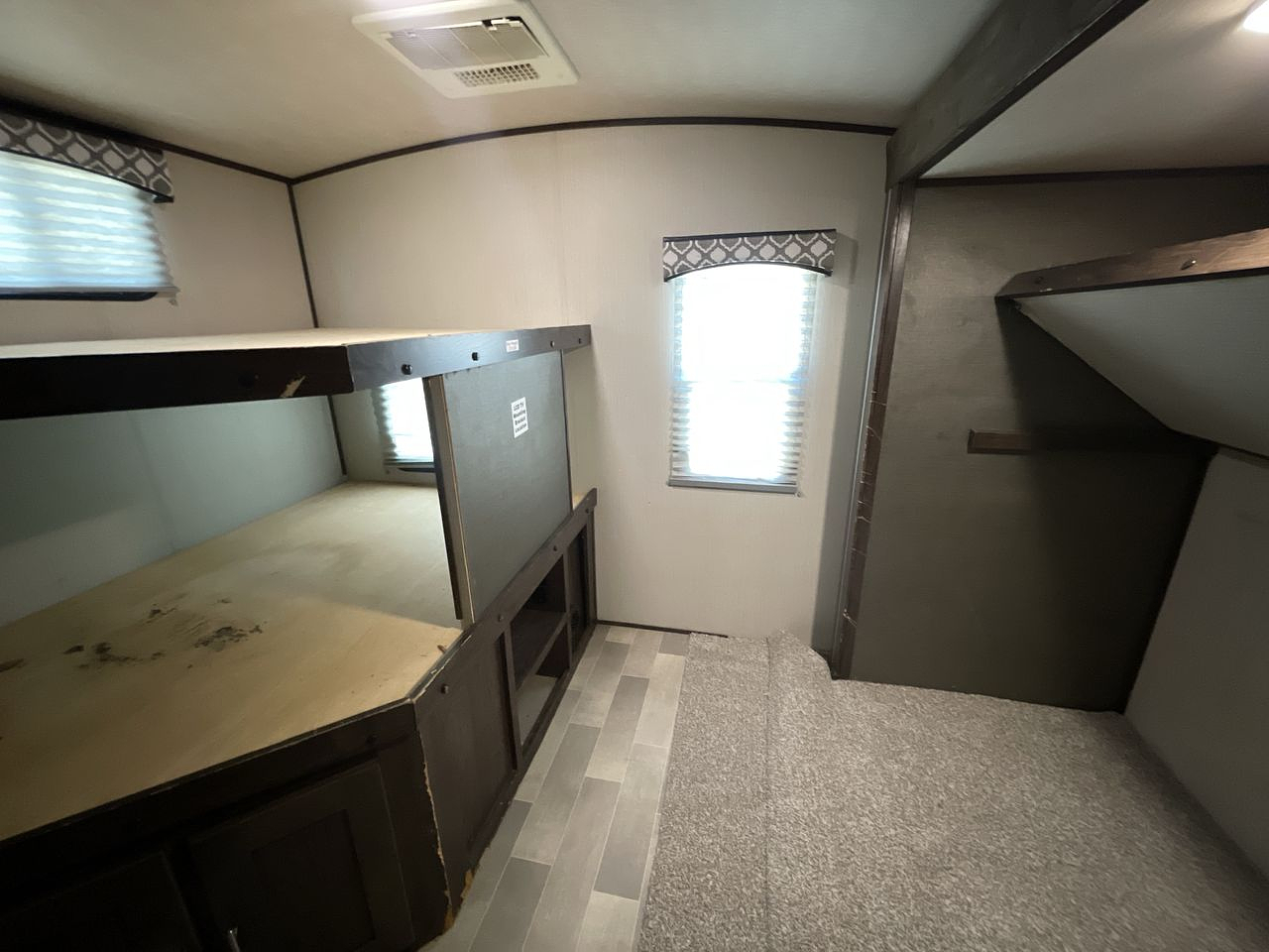2019 HEARTLAND RADIANCE 32BH