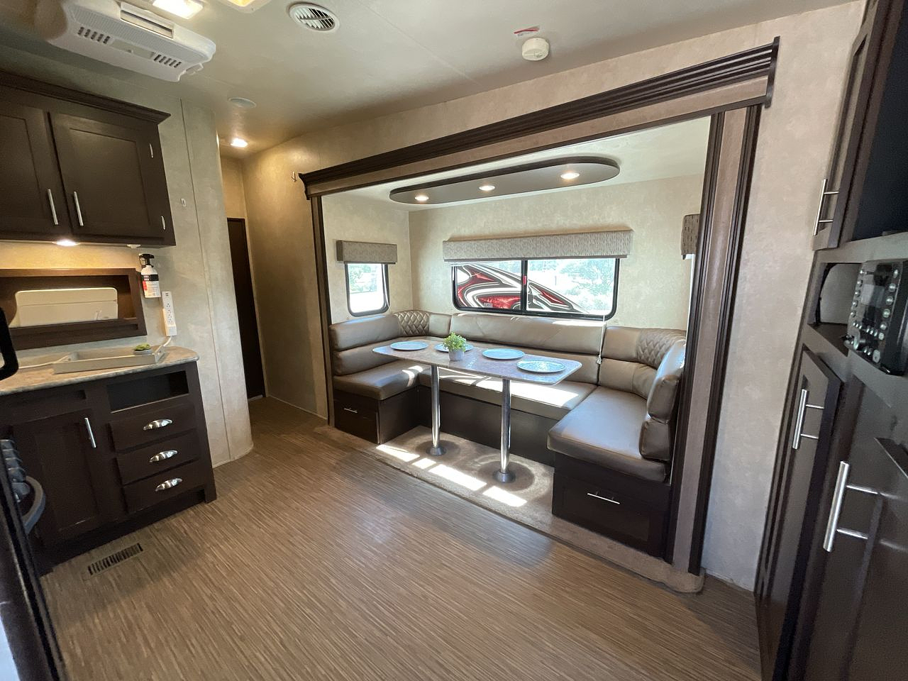 2016 FOREST RIVER STEALTH 2810