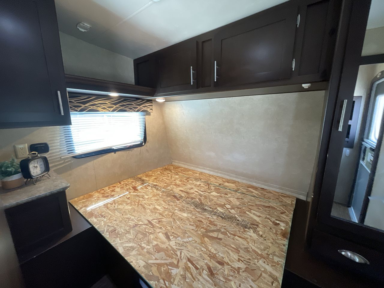 2016 FOREST RIVER STEALTH 2810
