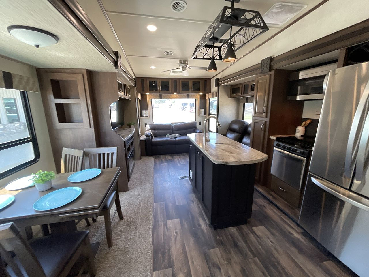 2018 FOREST RIVER SANDPIPER 372LOK