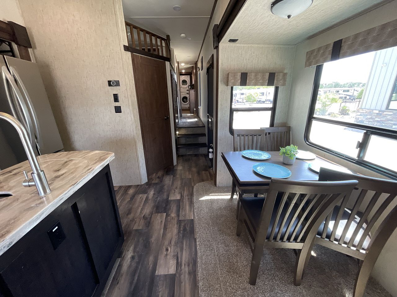 2018 FOREST RIVER SANDPIPER 372LOK