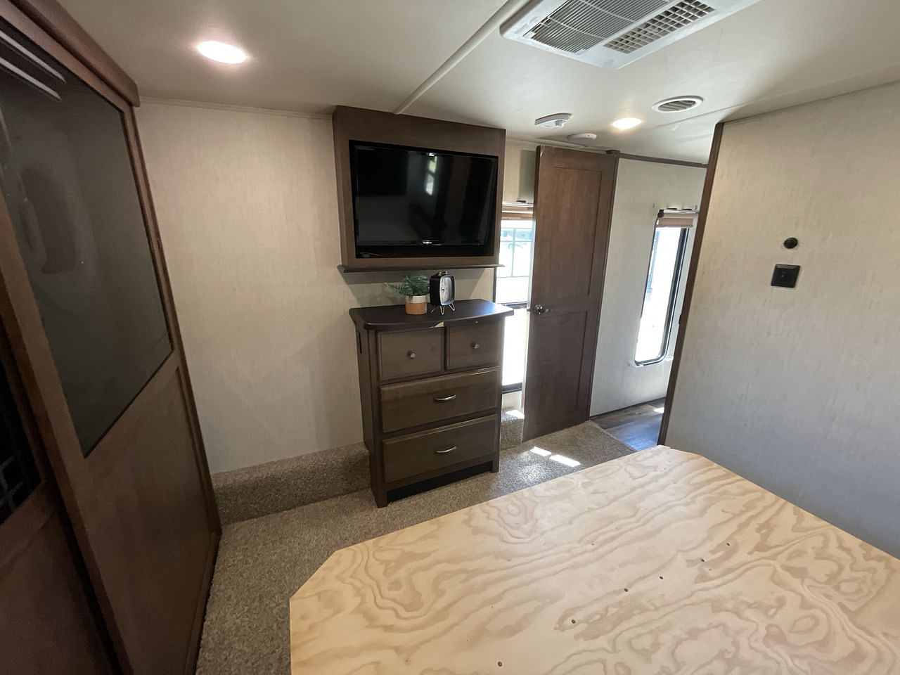 2018 FOREST RIVER SANDPIPER 372LOK