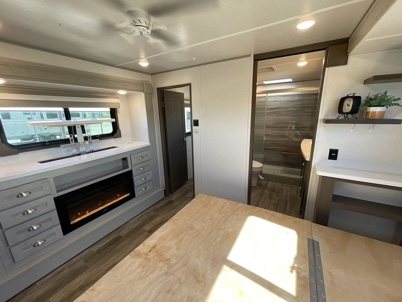 2022 FOREST RIVER COLUMBUS RIVER RANCH