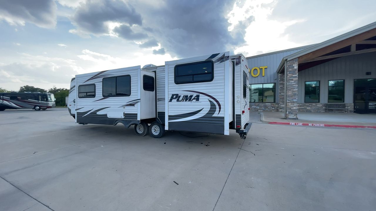 2014 FOREST RIVER PUMA 31BHSS