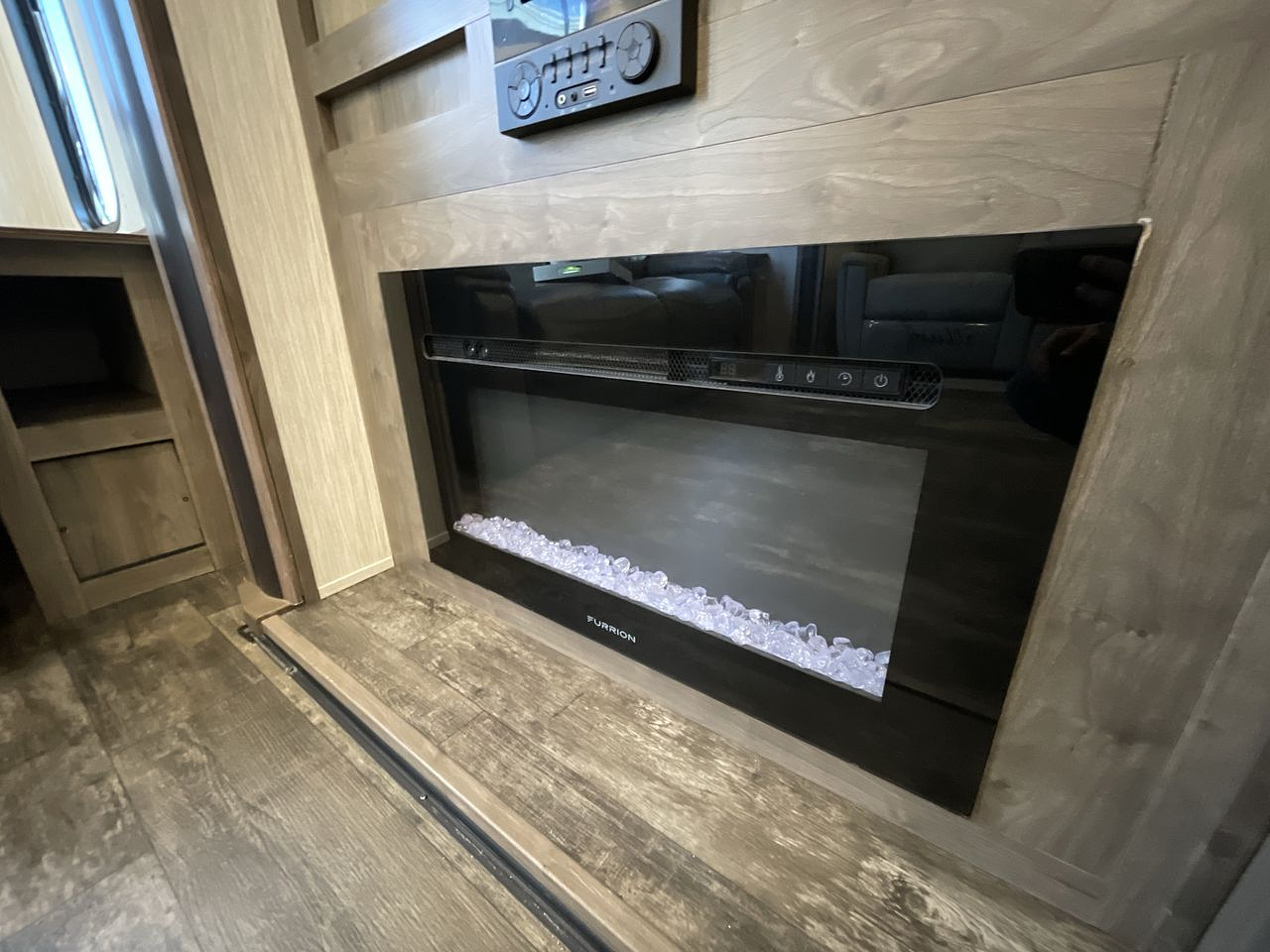 2019 FOREST RIVER SABRE 32DPT