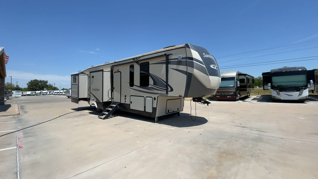 2021 FOREST RIVER SANDPIPER 384QBOK