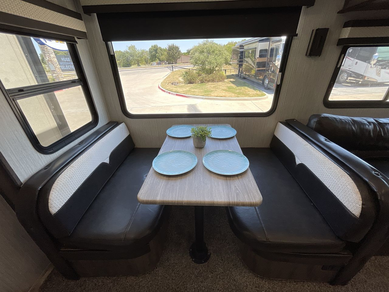2021 FOREST RIVER SANDPIPER 384QBOK