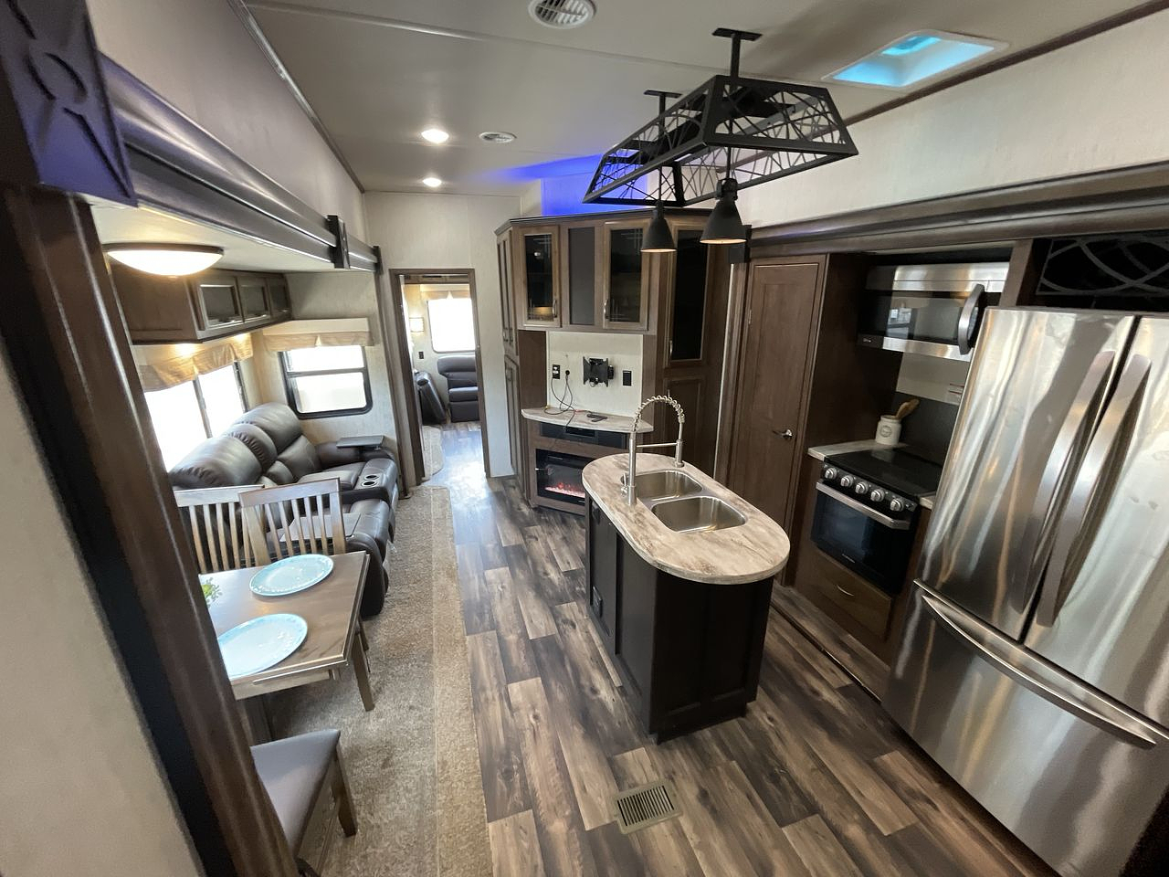 2019 FOREST RIVER SIERRA 387MKOK