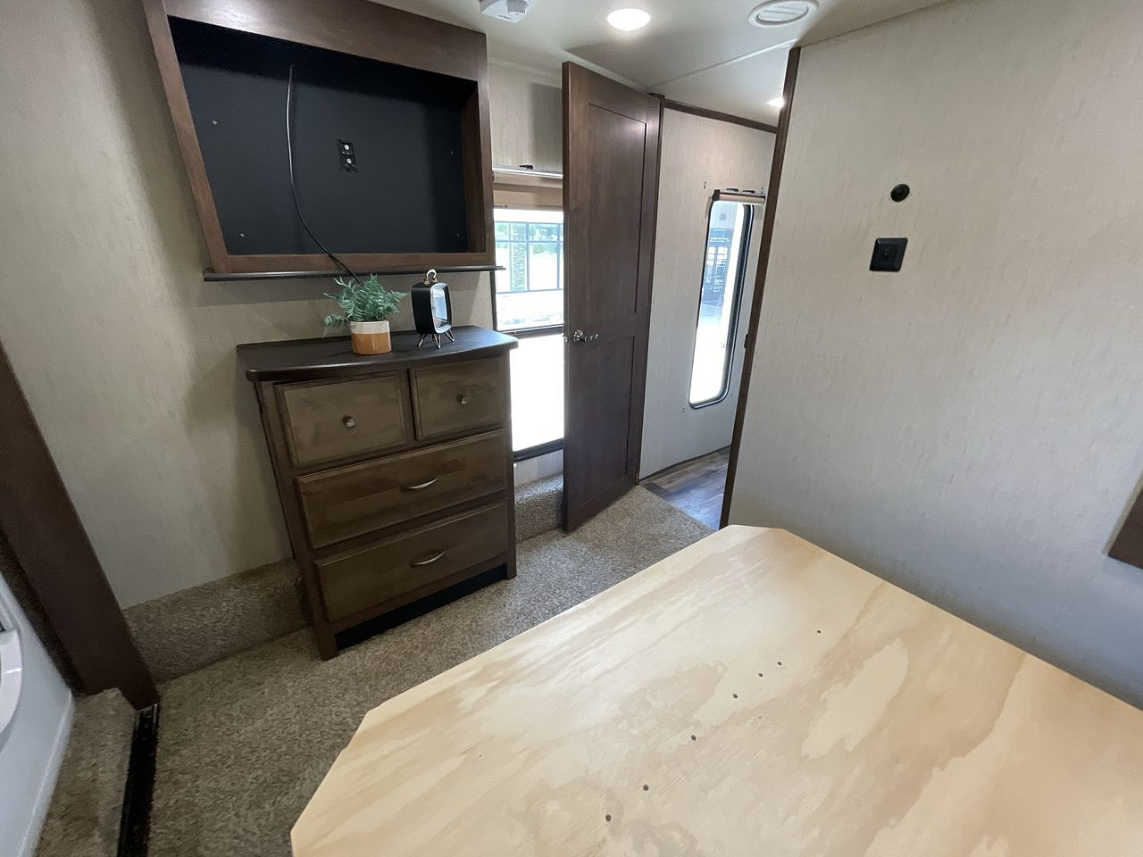 2019 FOREST RIVER SIERRA 387MKOK