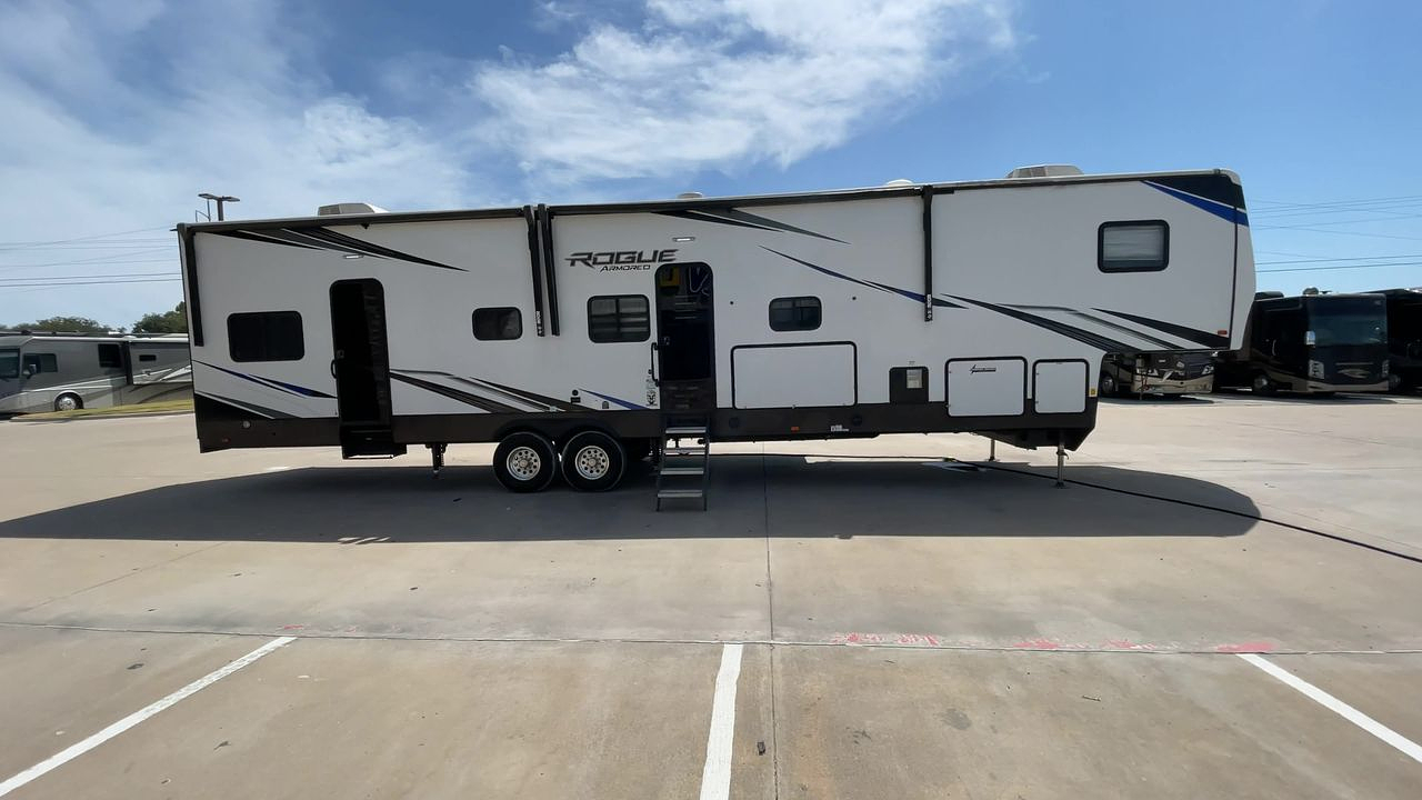 2022 FOREST RIVER ROGUE 4007G2