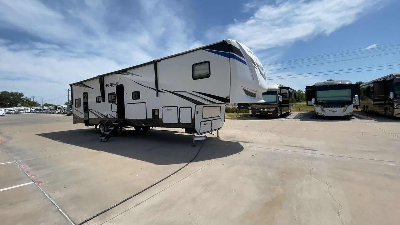 2022 FOREST RIVER ROGUE 4007G2