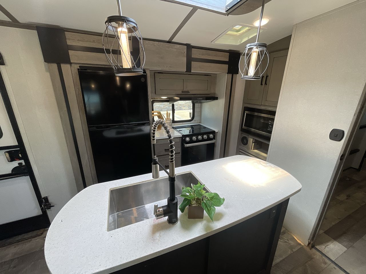 2021 KEYSTONE OUTBACK 335CG