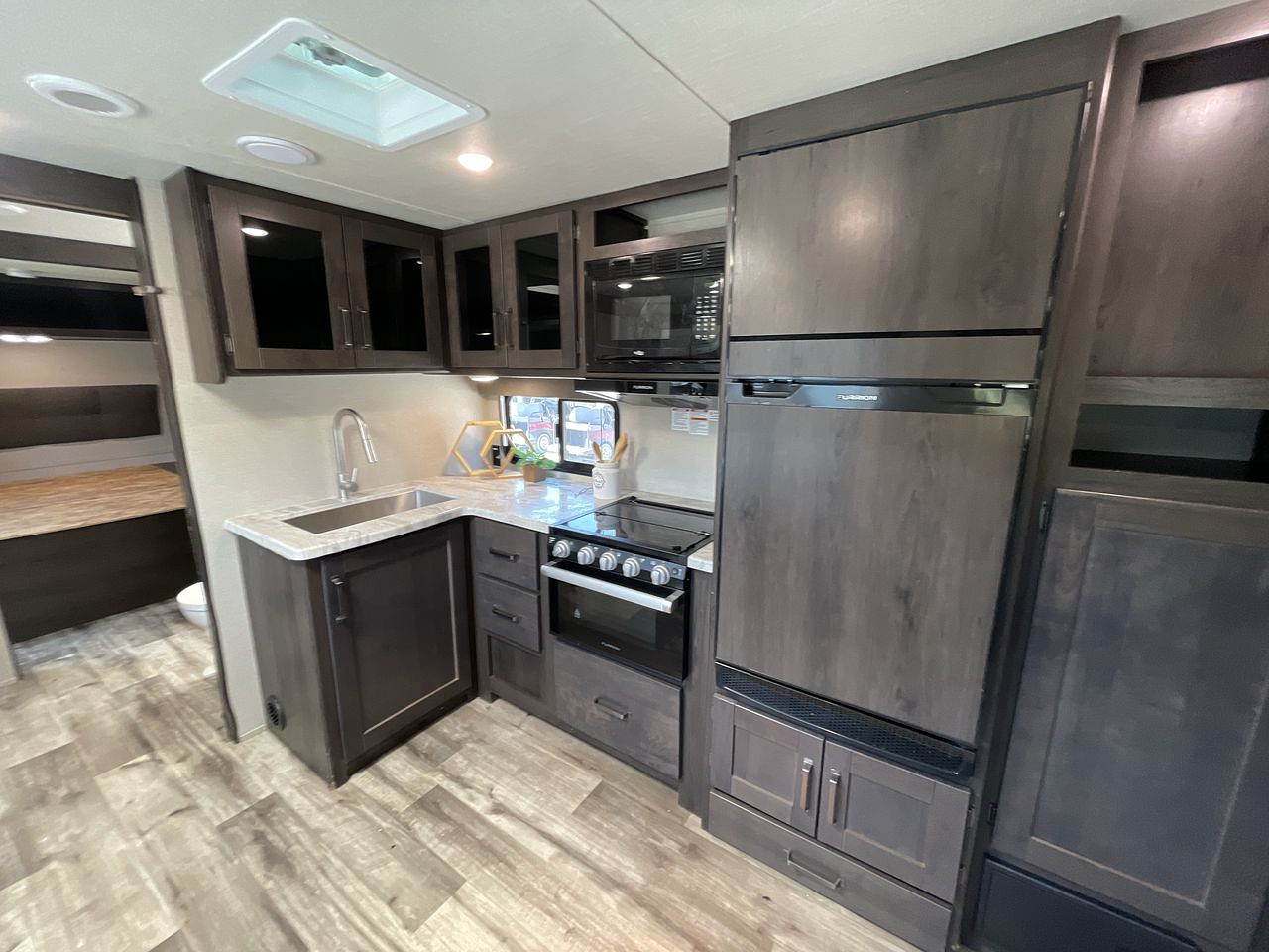 2022 GRAND DESIGN TRANSCEND 321BH