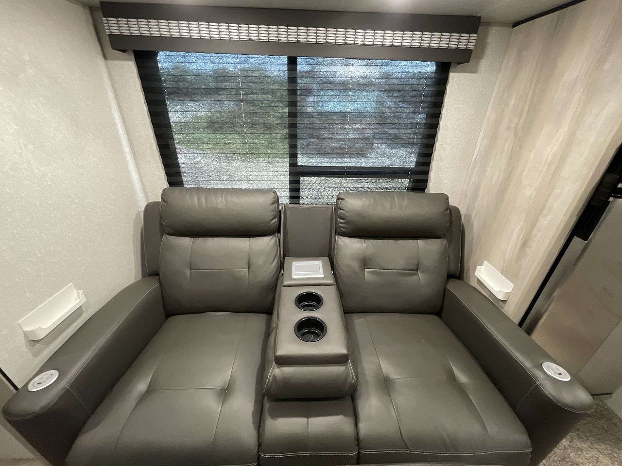 2021 KZ CONNECT C221FKKSE