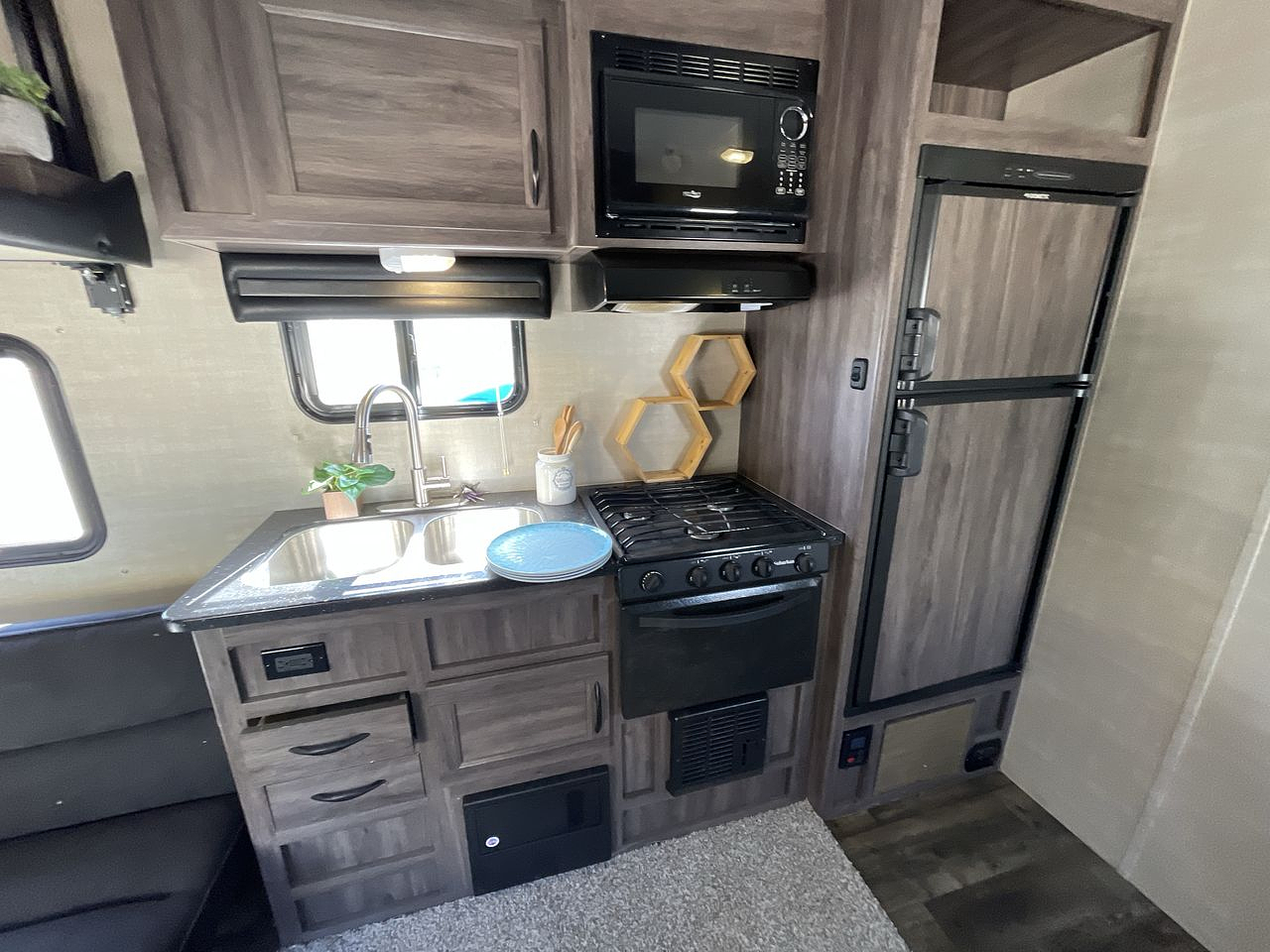 2019 PACIFIC COACHWORKS SANDSPORT 22EX