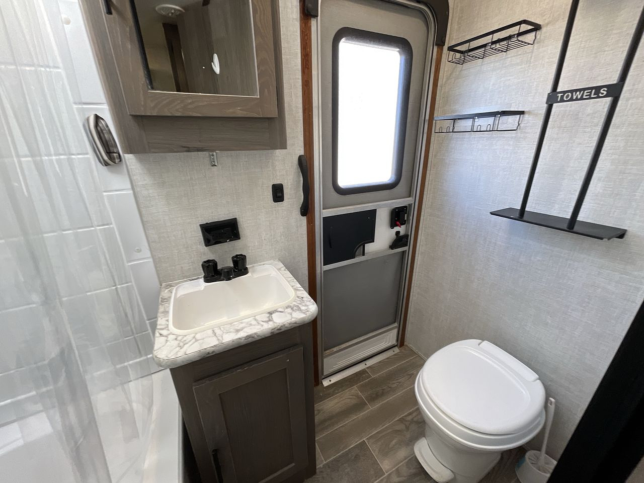 2021 GULFSTREAM KINGSPORT 323TBR