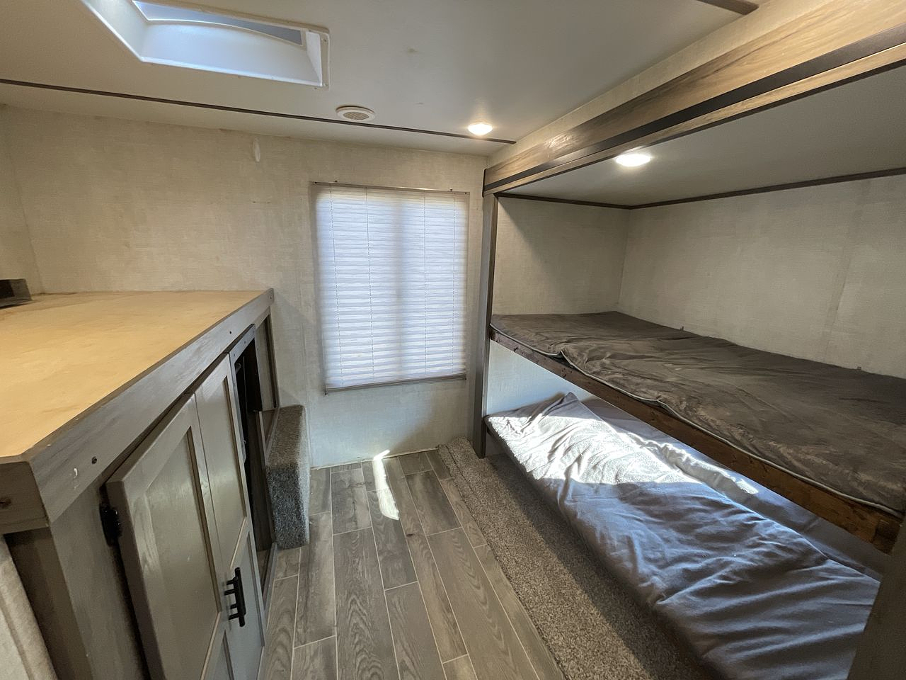 2021 GULFSTREAM KINGSPORT 323TBR