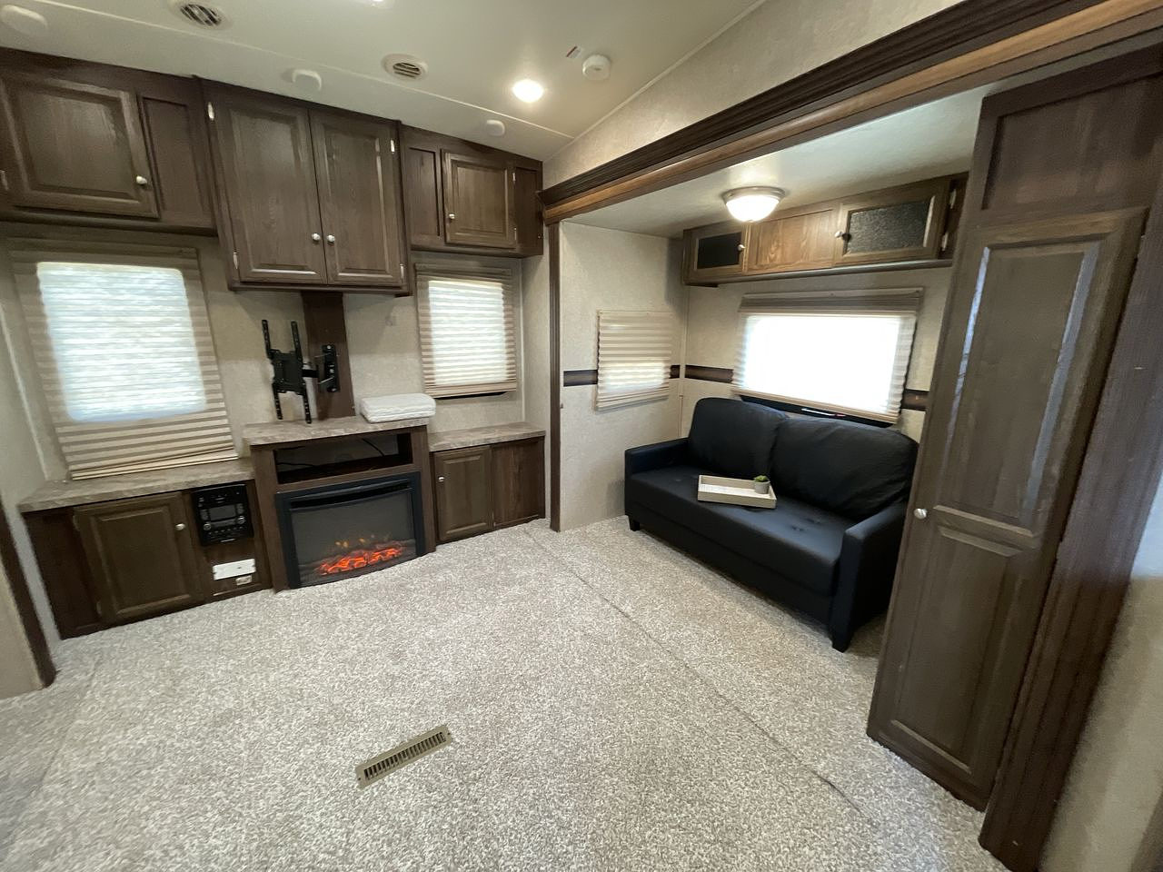 2017 FOREST RIVER FLAGSTAFF 526RLWS
