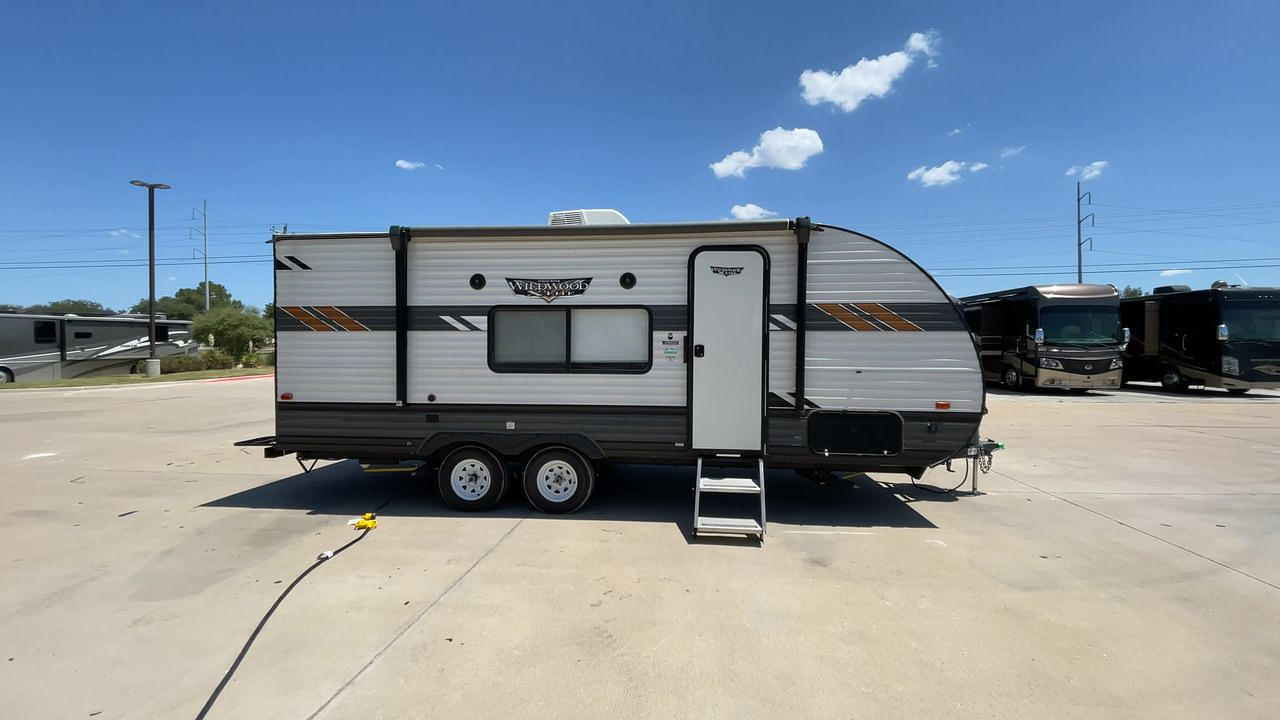 2022 FOREST RIVER WILDWOOD 19DBXL