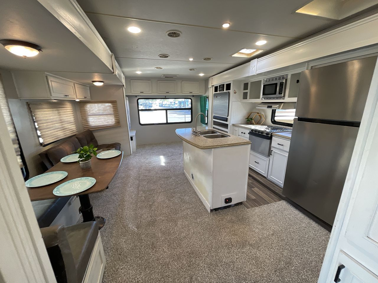 2016 HIGHLAND RIDGE OPEN RANGE 323RLS