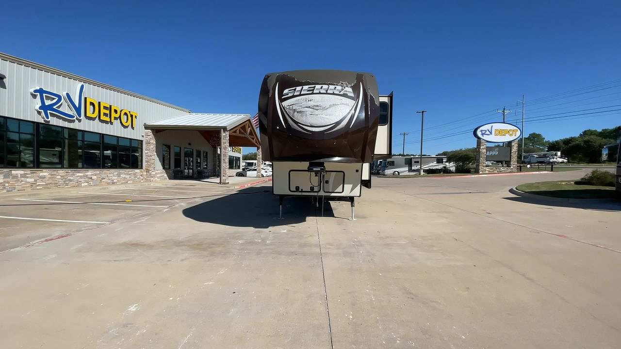2015 FOREST RIVER SIERRA 371REBH