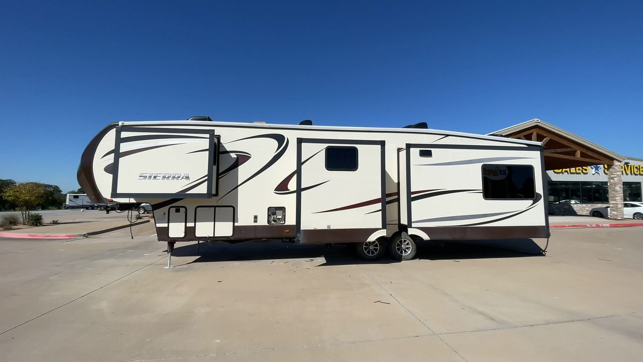 2015 FOREST RIVER SIERRA 371REBH