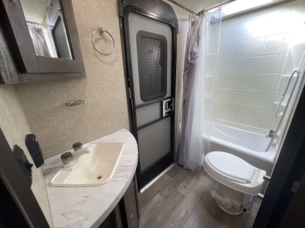 2018 FOREST RIVER VIBE 261BHS