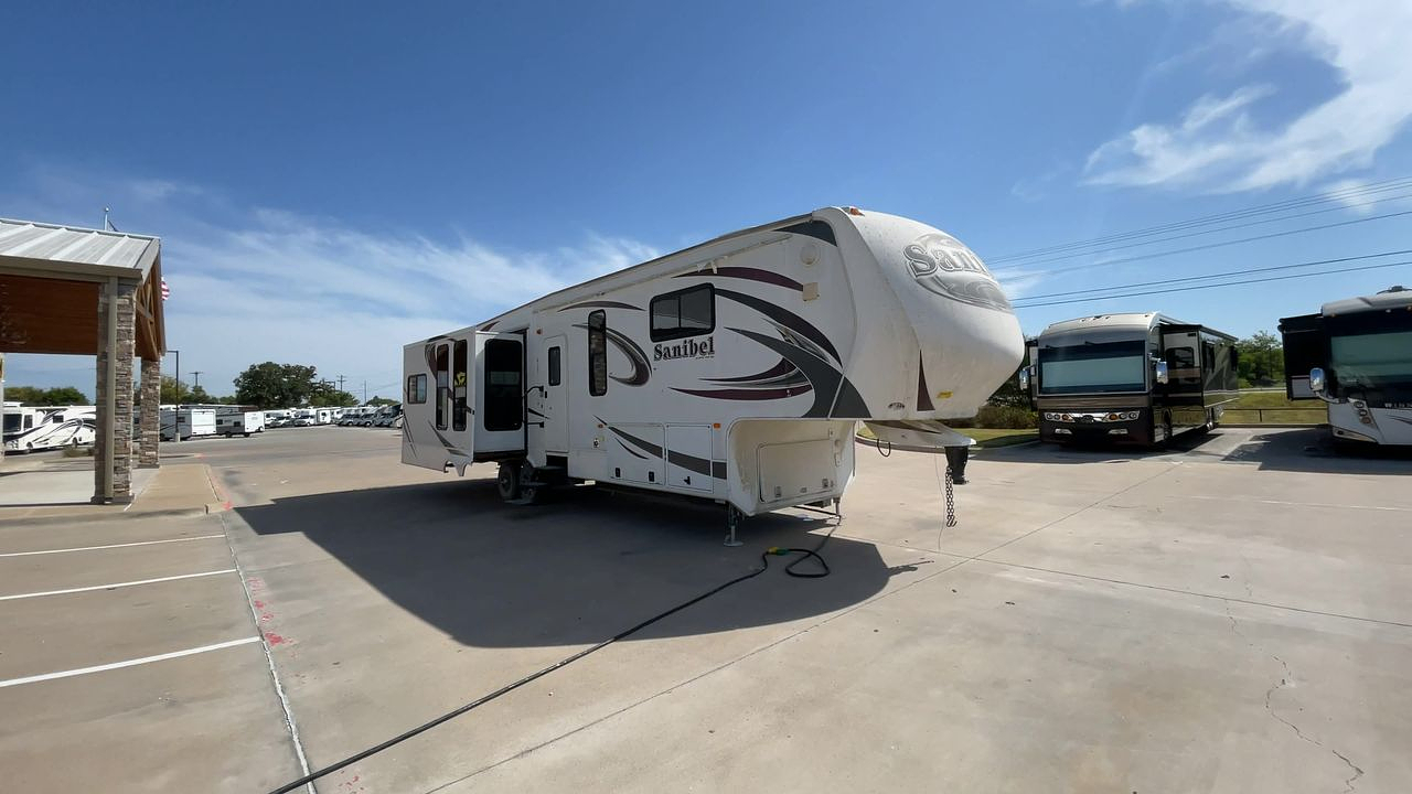 2013 FOREST RIVER SANIBEL 3400