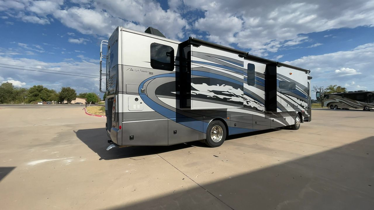 2021 FLEETWOOD PACE ARROW LXE 38N