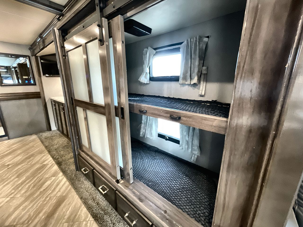 2021 FLEETWOOD PACE ARROW LXE 38N