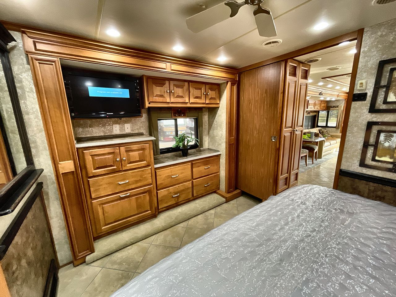2011 TIFFIN PHAETON 42QBH